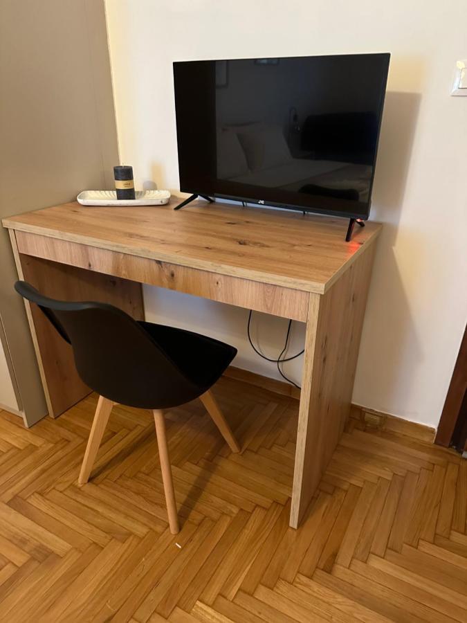 Cozy Faliro Home Pire Dış mekan fotoğraf